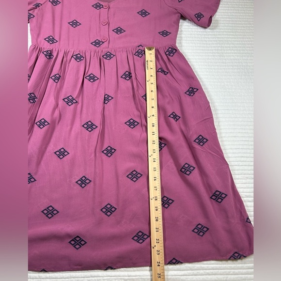 Polagram Pink Midi Dress with Navy Blue Pattern. VNeck. Short Sleeves. S… - Picture 7 of 8